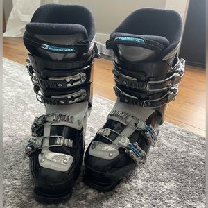 Ski boots 23.5 Nordica